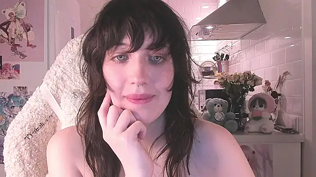 Snapshot of MePretty chatting on December 27, 2024, 2:14 am MePretty online show from December 27, 2024, 2:14 am