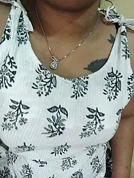 Snapshot of Kavya_Baby chatting on February 28, 2026, 9:36 pm Kavya Baby online show from February 28, 2026, 9:36 pm