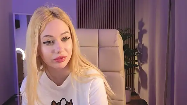 Snapshot of _K1sa_ chatting on November 30, 2025, 9:10 am K1sa online show from November 30, 2025, 9:10 am