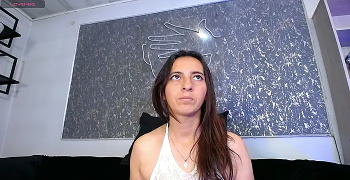 AlessiaRinaldi  online show from March 12, 2026, 10:14 pm