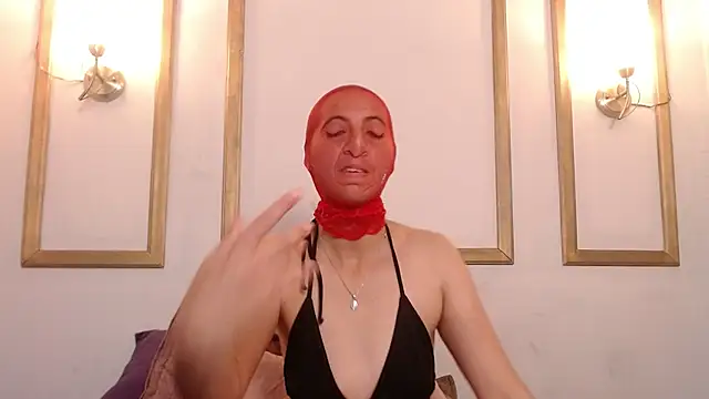 Snapshot of AlessiaRinaldi_ chatting on November 29, 2025, 9:37 pm AlessiaRinaldi online show from November 29, 2025, 9:37 pm