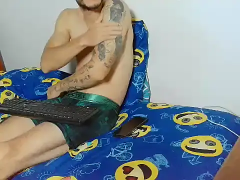 Rayan Wolf online show from June 22, 2026, 2:39 am