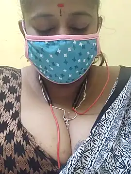 Snapshot of Thanmaya22 chatting on January 13, 2026, 6:01 pm Thanmaya22 online show from January 13, 2026, 6:01 pm