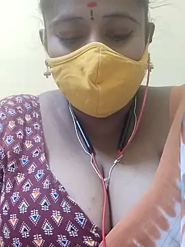 Snapshot of Thanmaya22 chatting on December 22, 2025, 8:20 pm Thanmaya22 online show from December 22, 2025, 8:20 pm