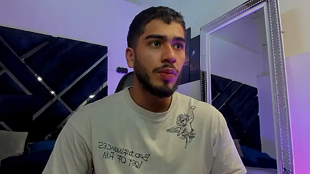 Franco banderas online show from February 21, 2026, 2:52 pm