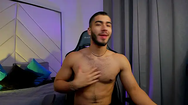 Franco banderas online show from January 17, 2026, 1:04 pm