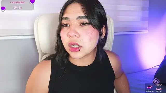 Snapshot of Mylarossi chatting on May 2, 2026, 5:07 pm Mylarossi online show from May 2, 2026, 5:07 pm
