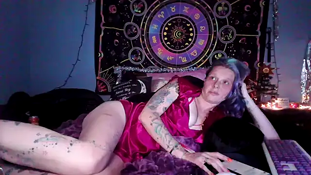 Snapshot of Freckleangel69 chatting on December 21, 2025, 2:35 am Freckleangel69 online show from December 21, 2025, 2:35 am