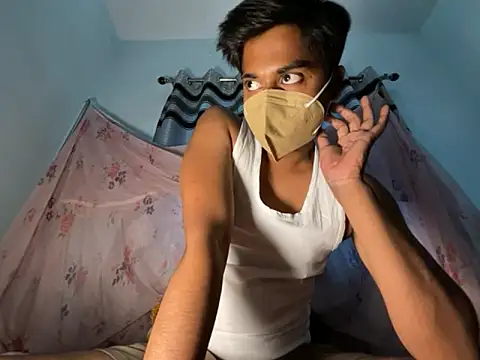 hunterboy2001 online show from April 18, 2026, 10:06 am