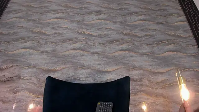 Snapshot of Mia_Luxor chatting on May 8, 2026, 11:47 am Mia Luxor online show from May 8, 2026, 11:47 am