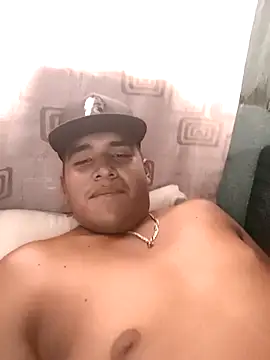 enri246810 online show from November 29, 2025, 9:37 pm