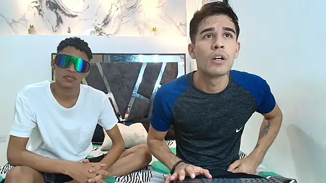 Snapshot of BIG_COCKS chatting on November 30, 2025, 8:31 pm BIG COCKS online show from November 30, 2025, 8:31 pm