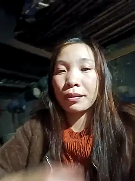 Snapshot of Evelyn-n chatting on February 9, 2026, 12:47 pm Evelyn-n online show from February 9, 2026, 12:47 pm