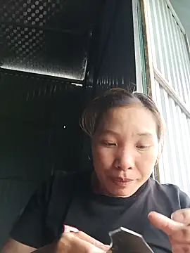 Evelyn-n online show from March 26, 2026, 4:44 am