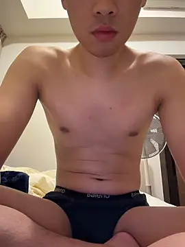 HKBOY0001 online show from March 5, 2026, 2:46 pm