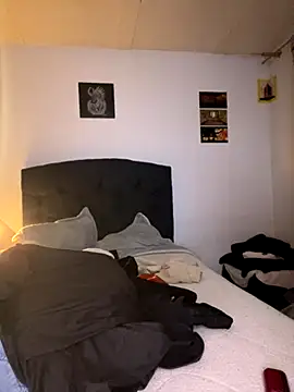 Snapshot of Matias_016 chatting on December 1, 2025, 4:13 am Matias 016 online show from December 1, 2025, 4:13 am