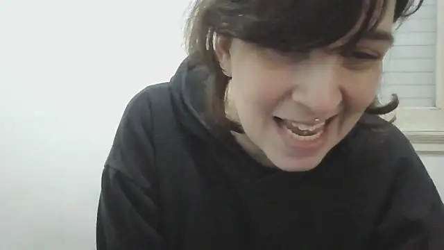 Snapshot of Darkytah chatting on January 15, 2026, 3:26 pm Darkytah online show from January 15, 2026, 3:26 pm