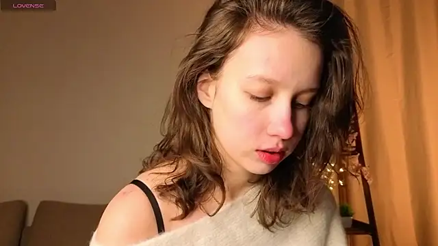 Snapshot of LachelleFrommer chatting on March 4, 2026, 1:02 am LachelleFrommer online show from March 4, 2026, 1:02 am