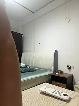 A-ZJunn online show from July 17, 2026, 2:03 pm