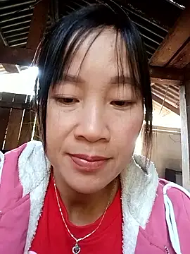 Snapshot of Change-gee chatting on December 1, 2025, 3:18 am Change-gee online show from December 1, 2025, 3:18 am