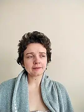 Amy01112 online show from May 23, 2026, 12:37 pm