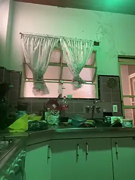 Petebulimia online show from March 6, 2026, 12:44 pm