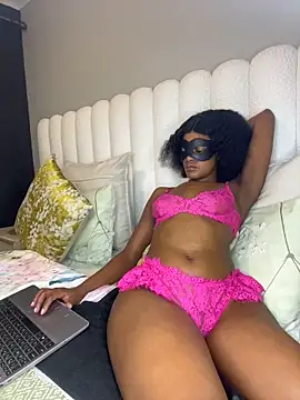 Snapshot of Fancy_Face28 chatting on April 19, 2026, 6:10 pm Fancy Face28 online show from April 19, 2026, 6:10 pm