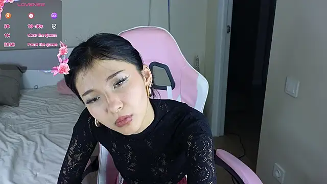 Snapshot of mimiicherry chatting on February 28, 2026, 3:17 am mimiicherry online show from February 28, 2026, 3:17 am