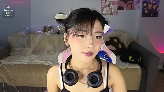 mimiicherry online show from December 20, 2025, 3:20 am