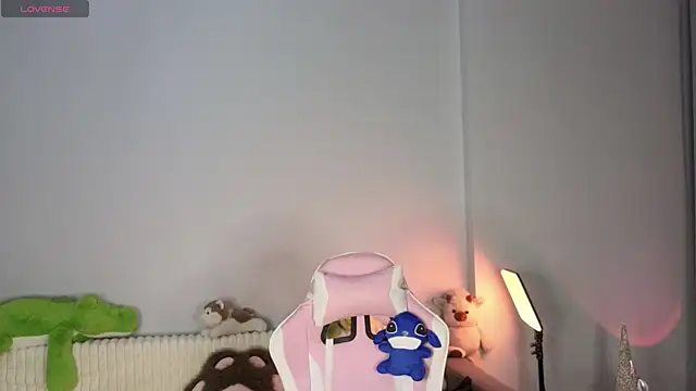 mimiicherry online show from January 16, 2026, 3:38 pm