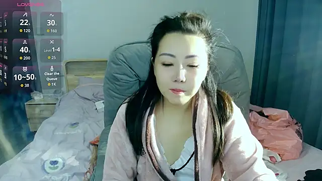 Snapshot of chenanni-01 chatting on December 1, 2025, 3:35 pm chenanni-01 online show from December 1, 2025, 3:35 pm