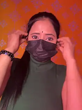 Hot-Haney77 online show from January 12, 2026, 2:13 pm