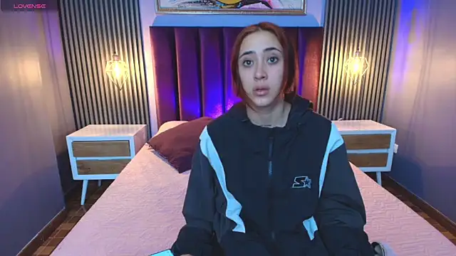 Snapshot of Ariana_collinss chatting on February 5, 2026, 12:01 pm Ariana collinss online show from February 5, 2026, 12:01 pm