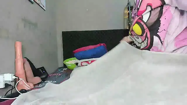 Shadia Squirt online show from November 18, 2025, 5:11 am