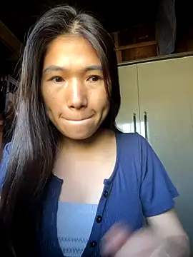 Snapshot of AmmyZii chatting on December 2, 2025, 6:37 am AmmyZii online show from December 2, 2025, 6:37 am