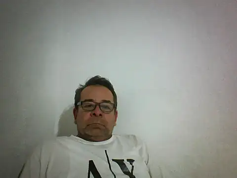 Snapshot of Riatarica69 chatting on December 1, 2025, 12:06 pm Riatarica69 online show from December 1, 2025, 12:06 pm