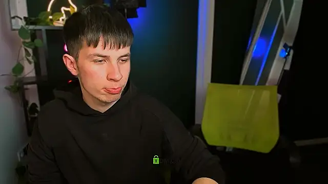 leo valor online show from April 3, 2026, 9:54 pm