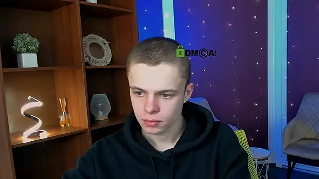 veldi to online show from December 15, 2025, 2:23 pm