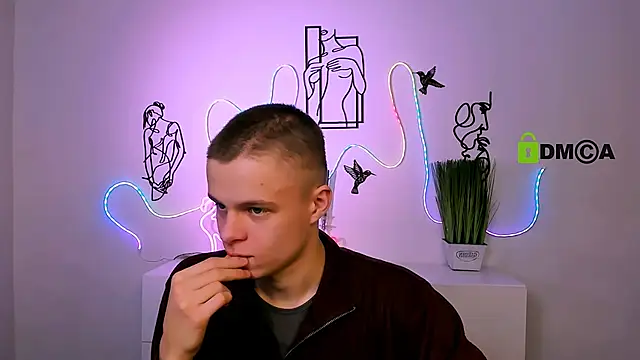 veldi to online show from December 21, 2025, 7:26 pm