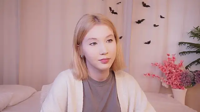 DonitaTerranova online show from December 2, 2025, 8:38 am