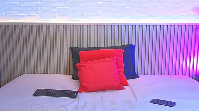 Snapshot of EmyVega chatting on February 13, 2026, 10:10 pm EmyVega online show from February 13, 2026, 10:10 pm