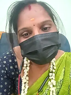 Snapshot of Tamil_Pallavi chatting on March 3, 2026, 6:04 pm Tamil Pallavi online show from March 3, 2026, 6:04 pm