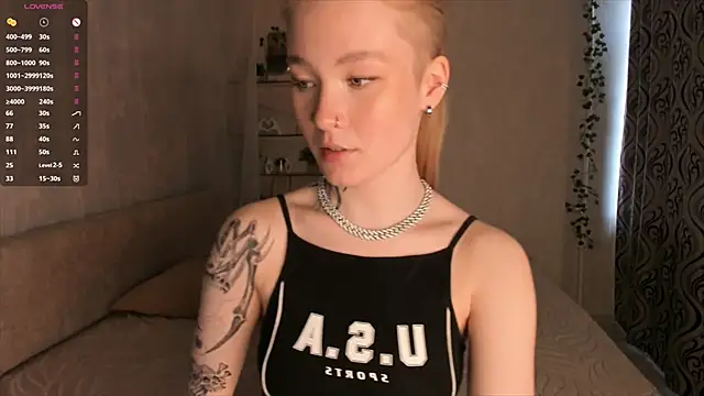 Snapshot of MaireLanda chatting on May 14, 2026, 1:08 pm MaireLanda online show from May 14, 2026, 1:08 pm