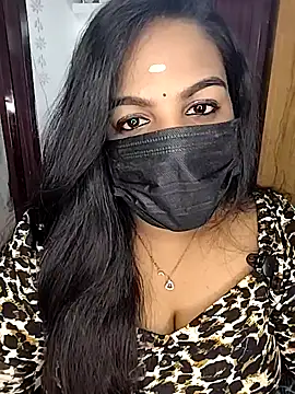 Snapshot of Tamil_Shara chatting on April 14, 2026, 7:24 am Tamil Shara online show from April 14, 2026, 7:24 am