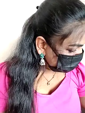 Snapshot of Tamil_Shara chatting on April 11, 2026, 8:07 am Tamil Shara online show from April 11, 2026, 8:07 am