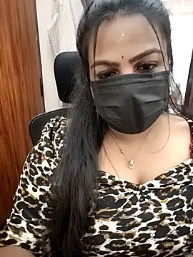 Snapshot of Tamil_Shara chatting on March 10, 2026, 9:08 pm Tamil Shara online show from March 10, 2026, 9:08 pm