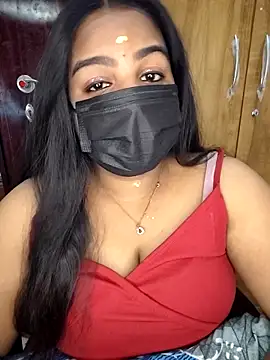 Snapshot of Tamil_Shara chatting on April 13, 2026, 6:50 am Tamil Shara online show from April 13, 2026, 6:50 am