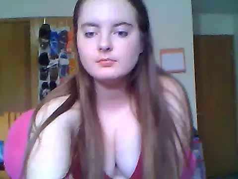 CallmeVenuss online show from May 5, 2026, 4:10 pm