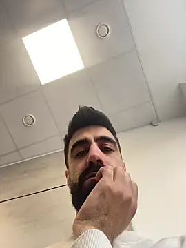 Snapshot of Ghost-Zero chatting on March 9, 2026, 1:58 pm Ghost-Zero online show from March 9, 2026, 1:58 pm