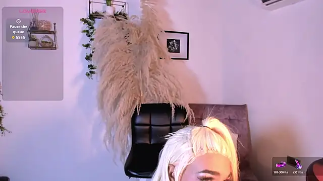 Isa Bellats online show from April 1, 2026, 10:28 pm